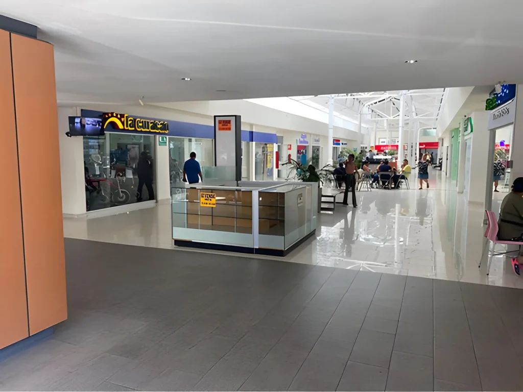 Venta kiosko en cc soyapango 12